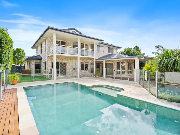 10 Newell Place, Westlake QLD 4074
