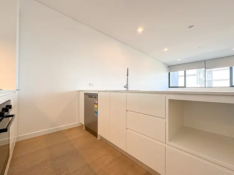 36 Kitchener Parade