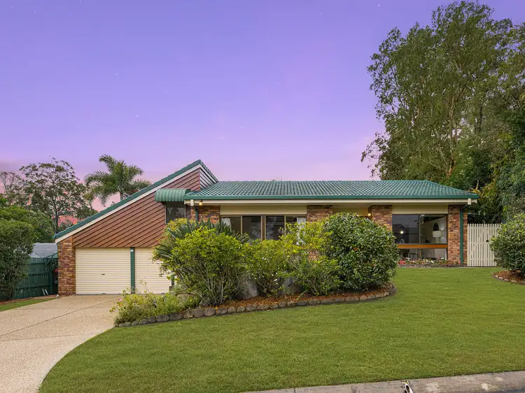 20 Sleaford Street, Chapel Hill QLD 4069