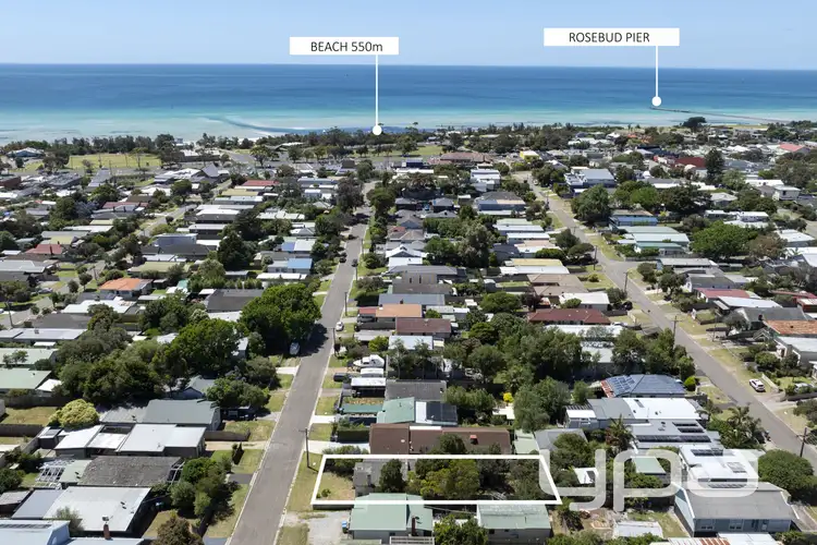 69 Seventh Avenue, Rosebud VIC 3939
