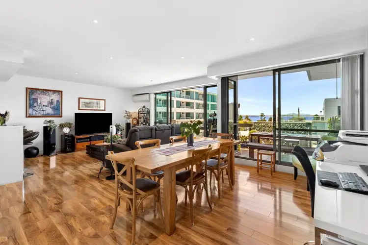 4 Yarra Street