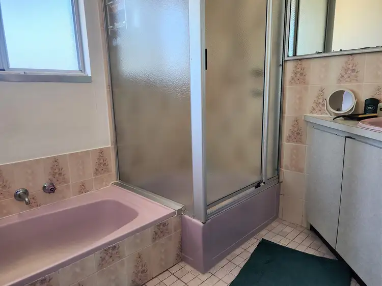 Seventh view of Homely house listing, 33 Hofrad Court, Yakamia WA 6330