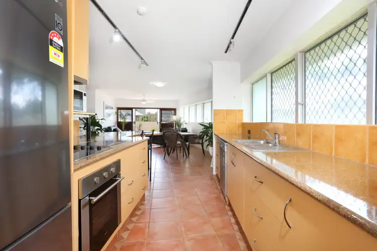 1/204 Ferny Avenue,, Surfers Paradise QLD 4217