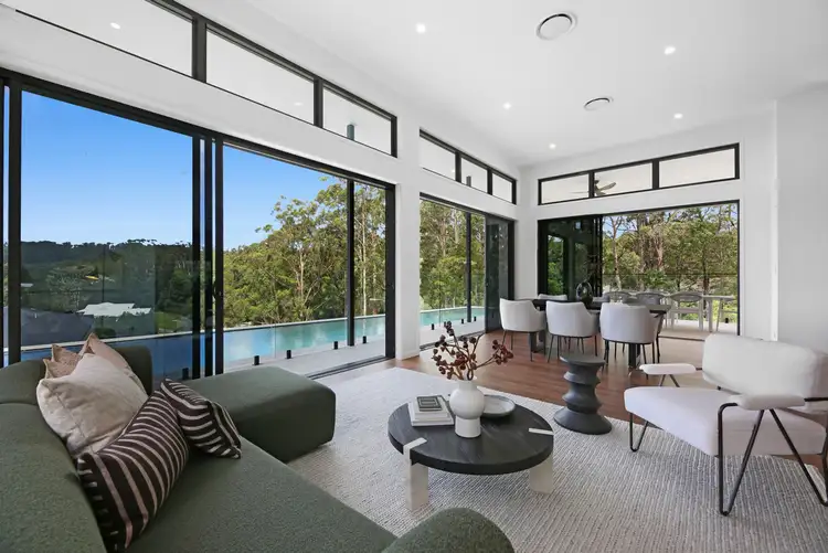 27 Martha Ruddy Way, Tallebudgera QLD 4228