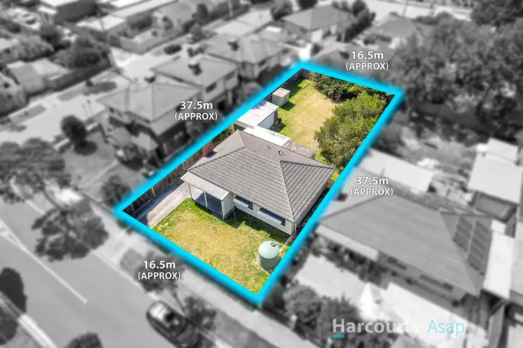 Second view of Homely house listing, 3 Lee Avenue, Springvale VIC 3171