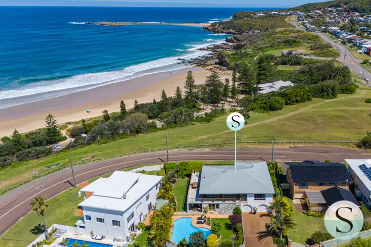 3 South Close, Caves Beach NSW 2281