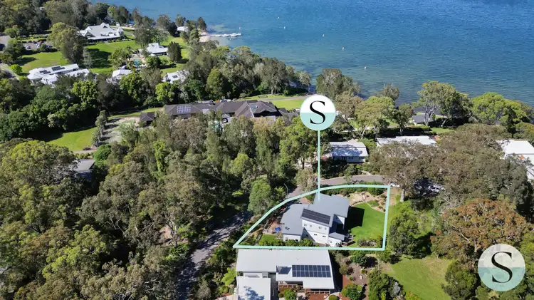 24 Lake Point Way