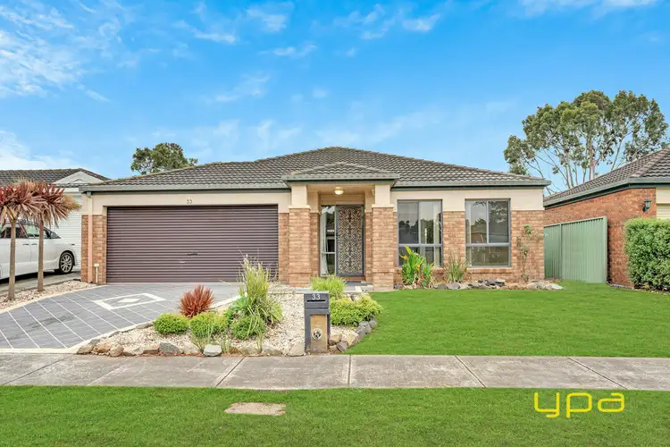 Main view of Homely house listing, 33 Masterton Place, Cranbourne East VIC 3977
