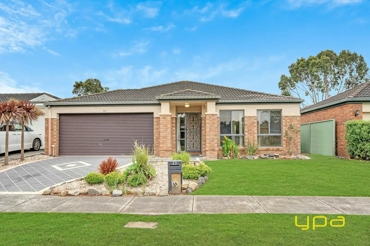 Main view of Homely house listing, 33 Masterton Place, Cranbourne East VIC 3977
