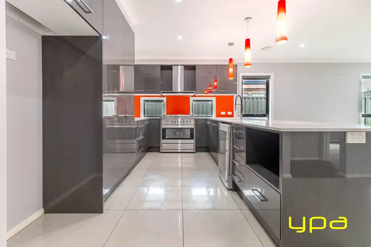 Fifth view of Homely house listing, 8 Scullin Street, Cranbourne East VIC 3977