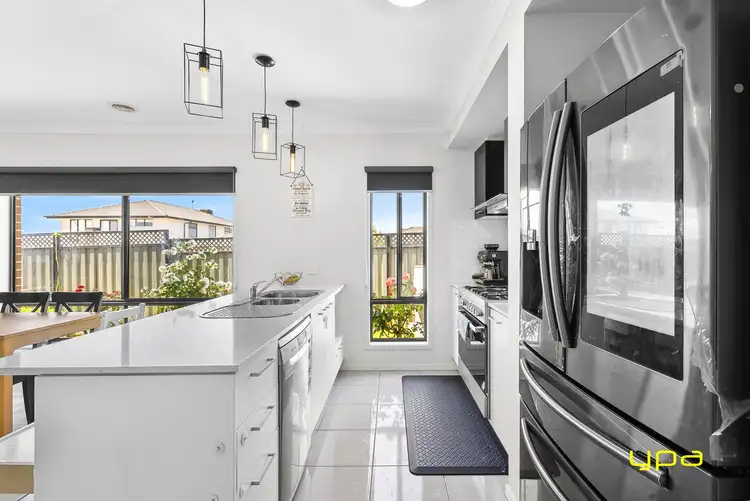 Fifth view of Homely house listing, 35 Adriatic Circuit, Clyde VIC 3978