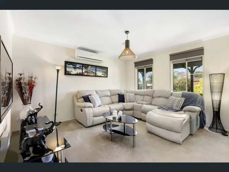 Fifth view of Homely house listing, 7 Friendship Close, Cranbourne West VIC 3977