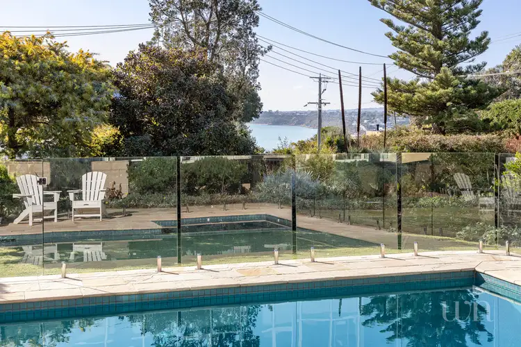 50 Two Bays Crescent