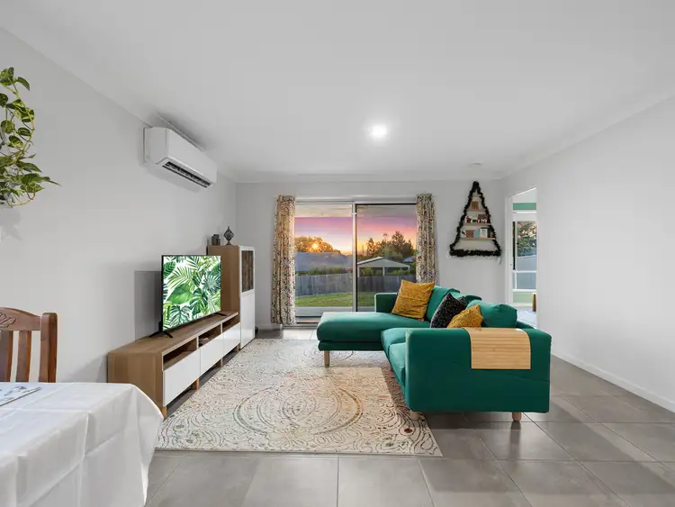 Fifth view of Homely house listing, 3 Vista Crescent, Rosewood QLD 4340