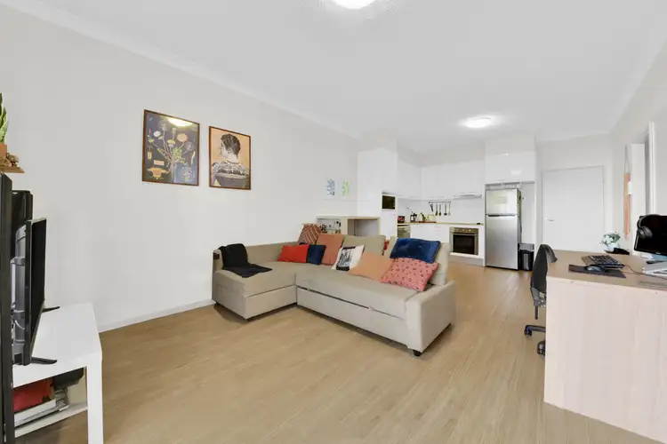9/11 Lyons Tce, Windsor QLD 4030
