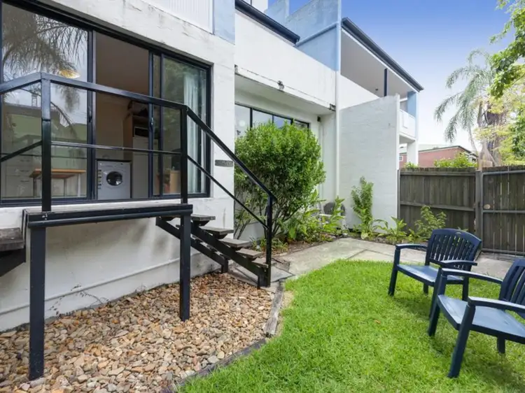 302A/7 Sheehan Street, Milton QLD 4064