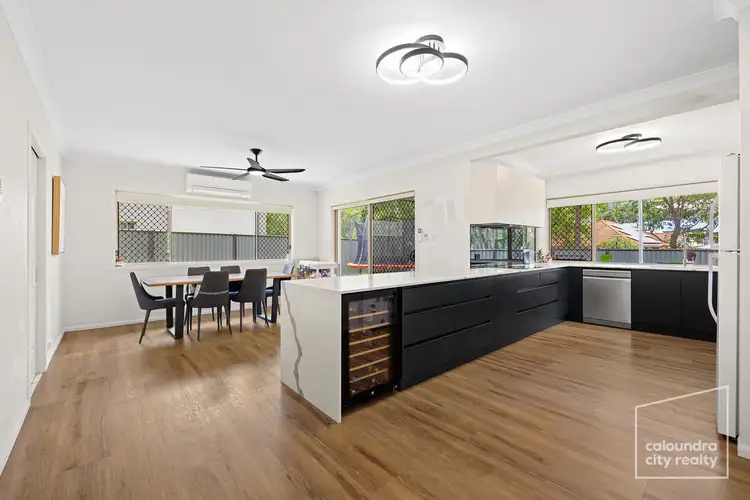 1 Hillside Court, Little Mountain QLD 4551