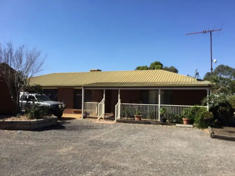 73 Cummings Road