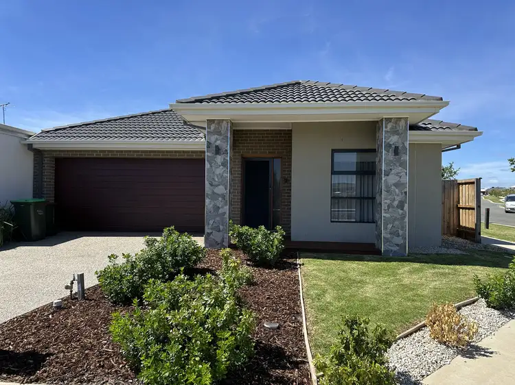 26 Durward Avenue