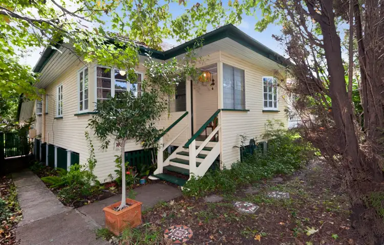 16 Clausen Street