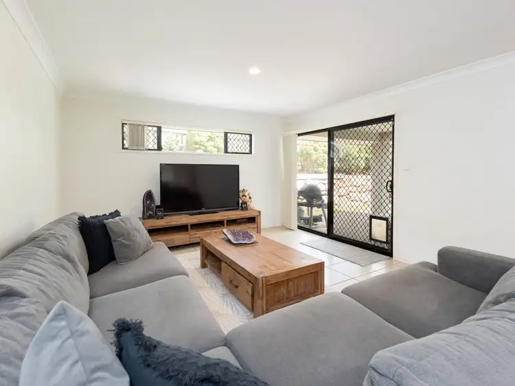 Fifth view of Homely semi-detached listing, 1/25 Hadrian Crescent, Pacific Pines QLD 4211