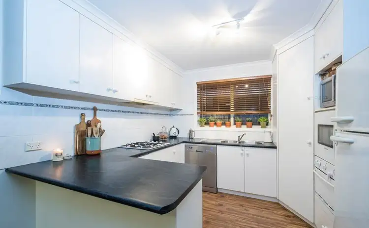 Fifth view of Homely house listing, 20 Dandarriga Way, Delahey VIC 3037
