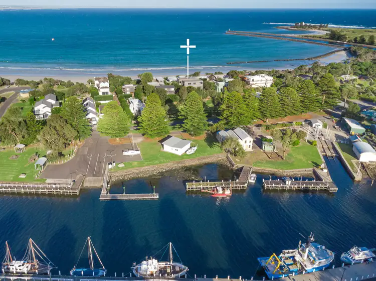 Third view of Homely house listing, 1/10 Griffiths Street, Port Fairy VIC 3284