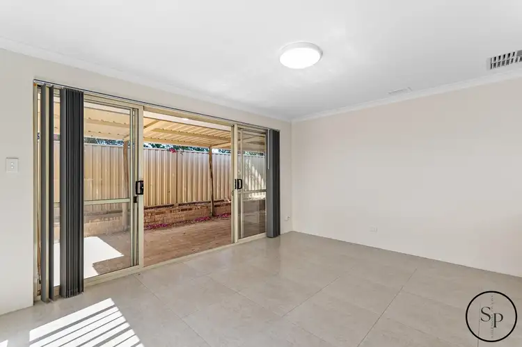 6 Menna Brace, Greenfields WA 6210