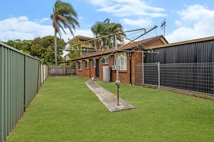 4 Taylor Street, The Entrance NSW 2261