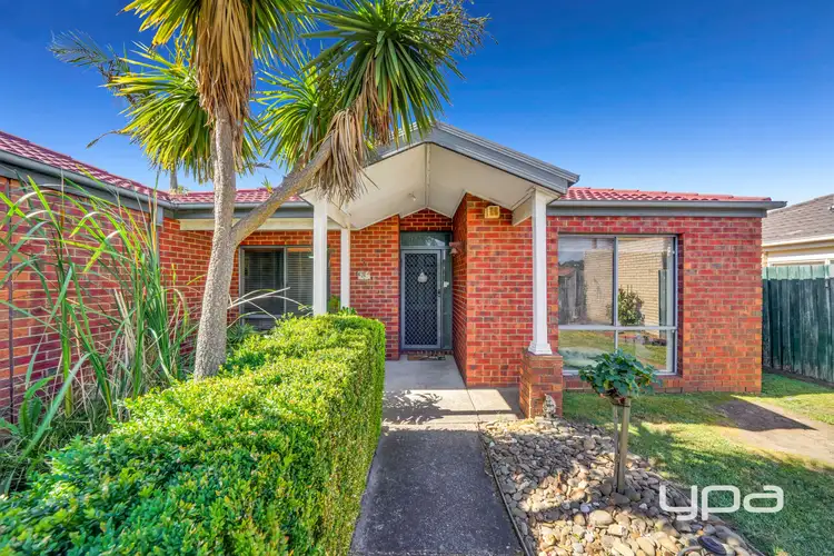 31 Thompson Crescent, Roxburgh Park VIC 3064