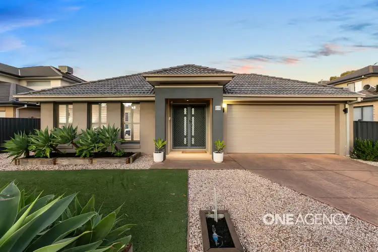 7 Liberty Drive, Sanctuary Lakes VIC 3030