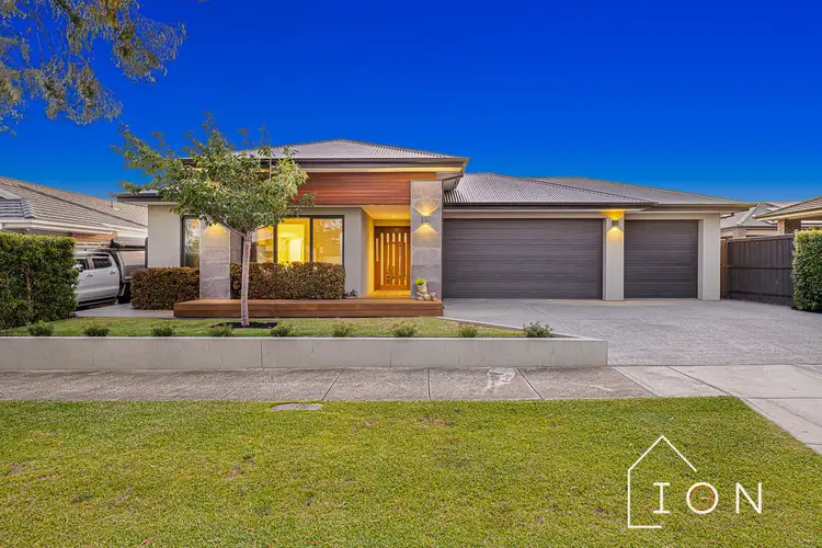 4 Kernot Parade, Clyde VIC 3978