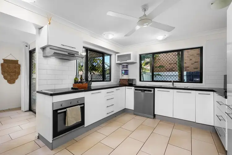 Fourth view of Homely unit listing, 1/147 Mudjimba Beach Road, Mudjimba QLD 4564