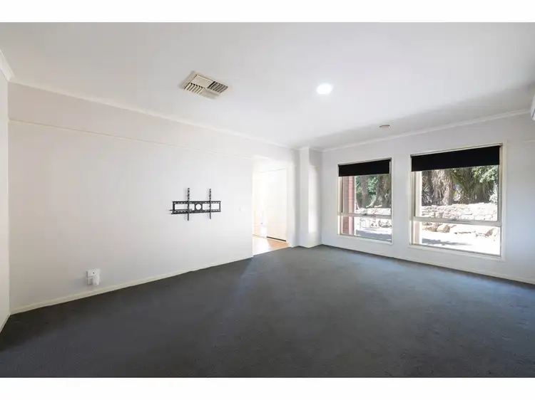 Sixth view of Homely house listing, 6 The Court, Wodonga VIC 3690