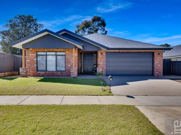 9 Fairway Drive, Waldara VIC 3678