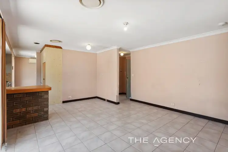 Sixth view of Homely house listing, 2 Stocker Court, Craigie WA 6025