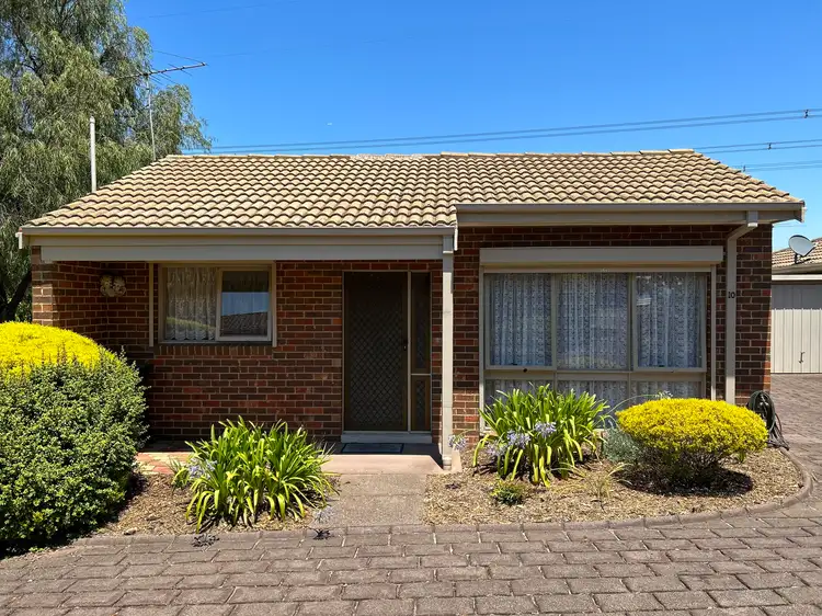 10 Shoppers Lane, Taylors Lakes VIC 3038
