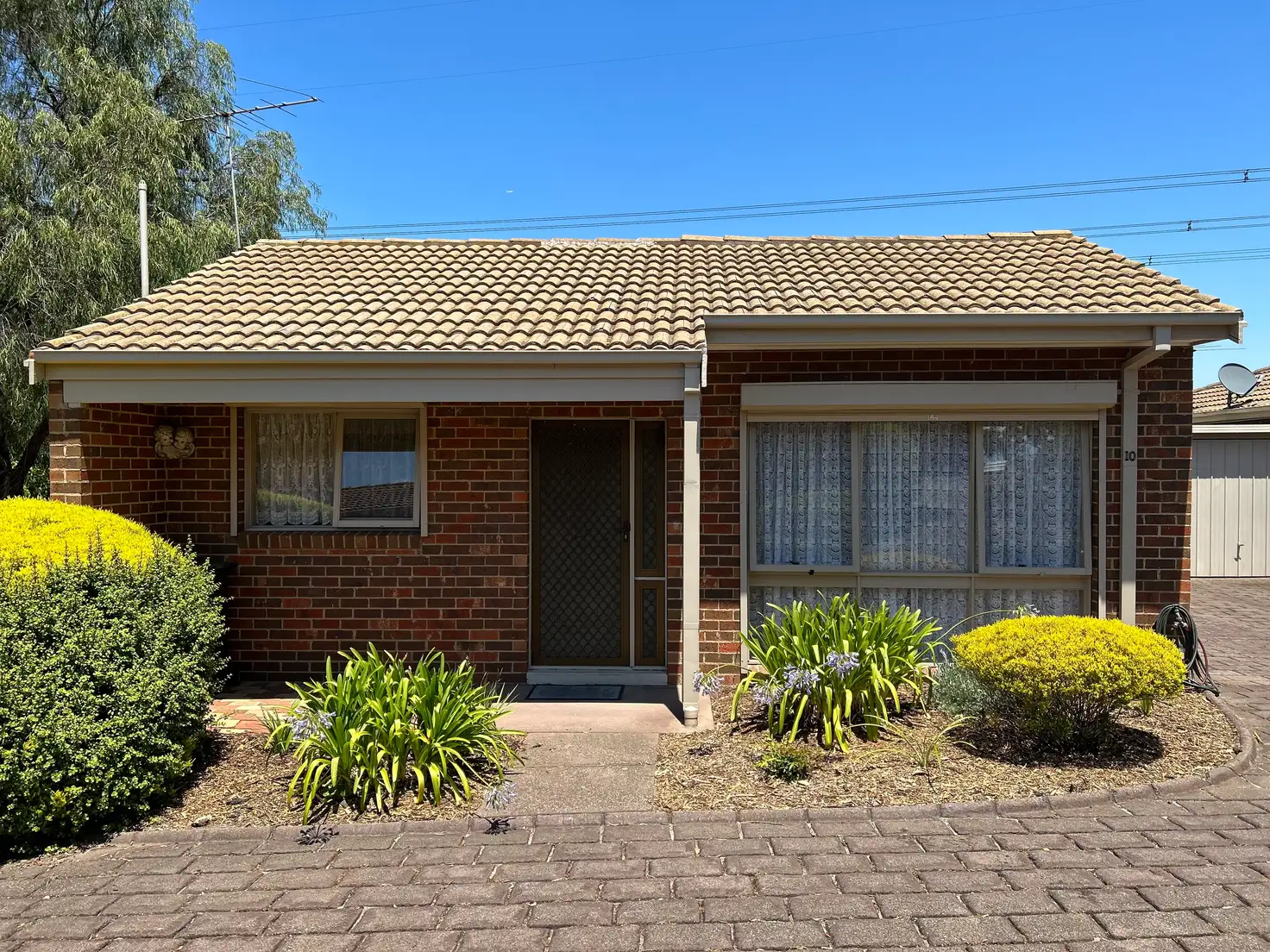 Main view of Homely house listing, 10 Shoppers Lane, Taylors Lakes VIC 3038