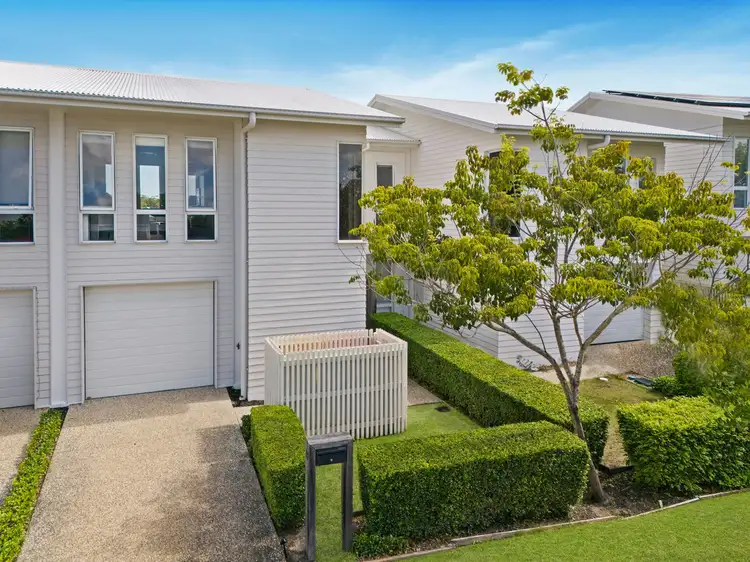 92 Hill Drive, Pimpama QLD 4209