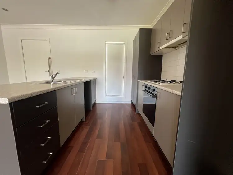 Third view of Homely unit listing, 2/47 Russell Street, Howlong NSW 2643