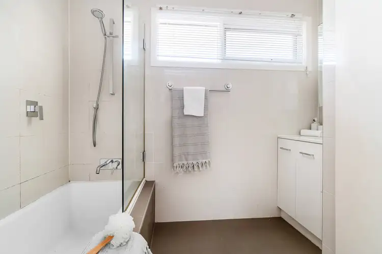 Sixth view of Homely house listing, 60 Towerhill Road, Frankston VIC 3199