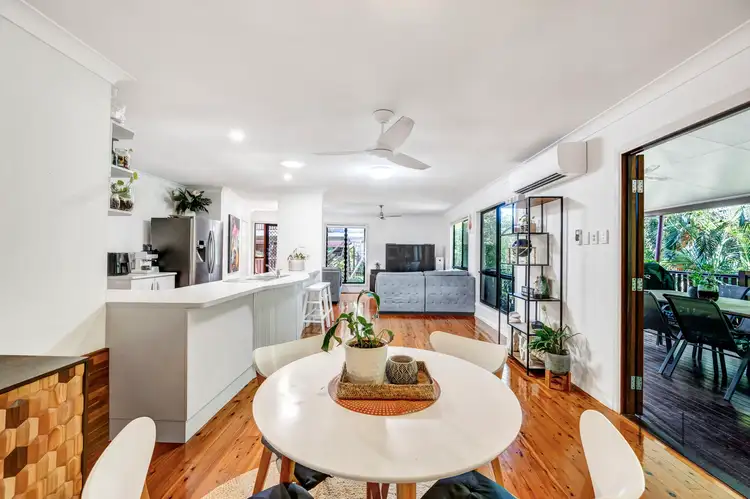 Sixth view of Homely house listing, 2/6 Grange Court, Castle Hill QLD 4810