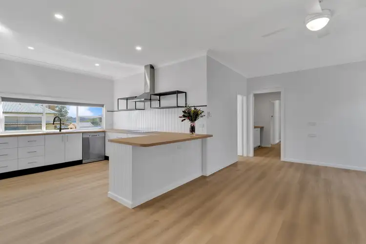 7 Lochinvar Street