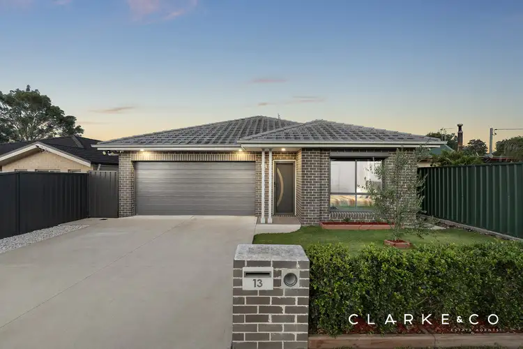 13 Lewis Street, Greta NSW 2334