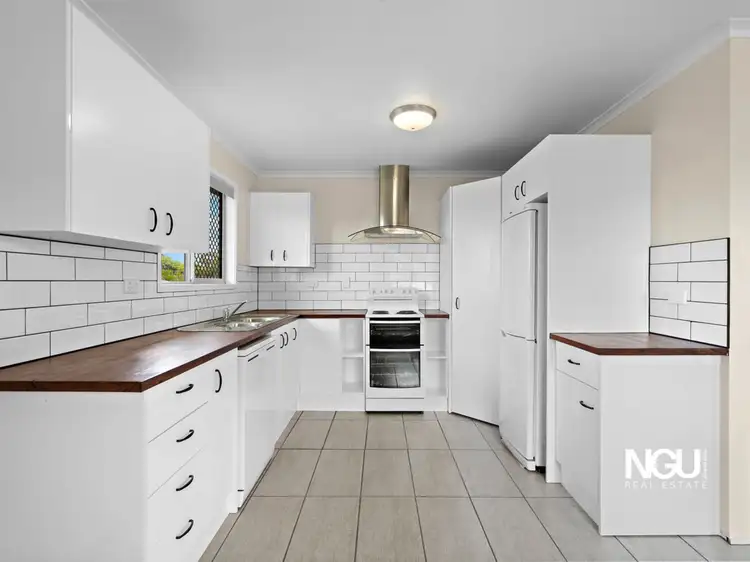 76 River Road, Bundamba QLD 4304