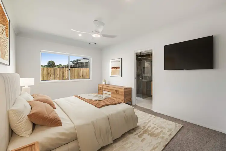 Sixth view of Homely house listing, 8 McEwan Crescent, Kearneys Spring QLD 4350