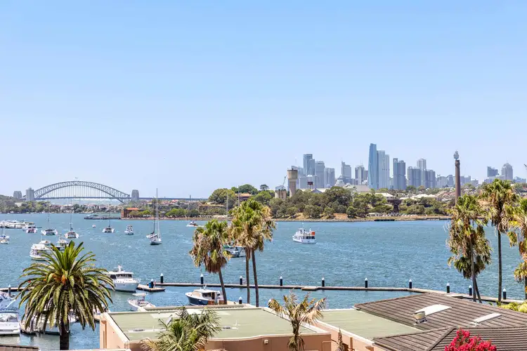 25 Le Vesinet Drive, Hunters Hill NSW 2110