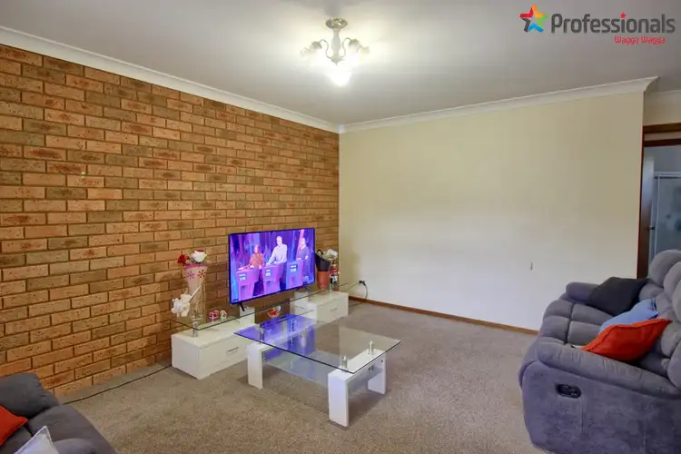 Second view of Homely unit listing, 2/27 Kenneally Street, Kooringal NSW 2650