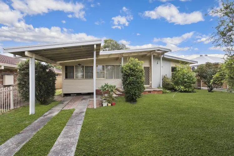 4 Kalulah Avenue, Gorokan NSW 2263