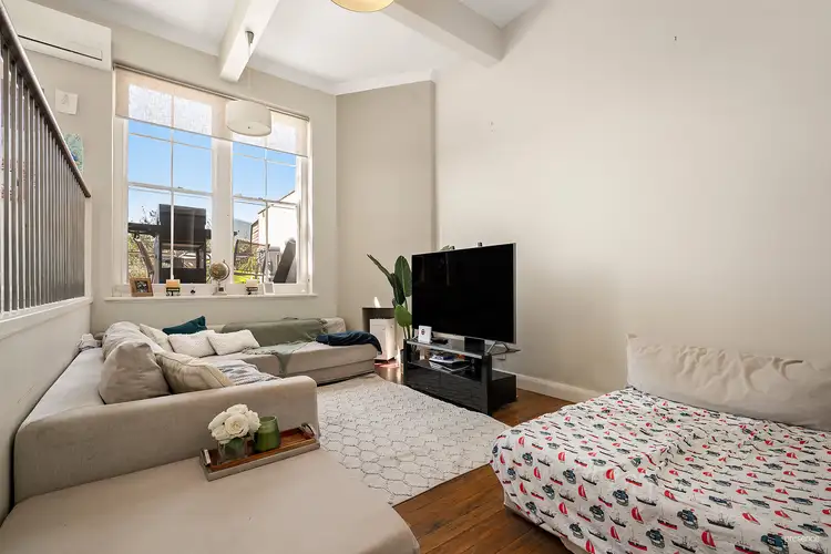 63 Narara Road